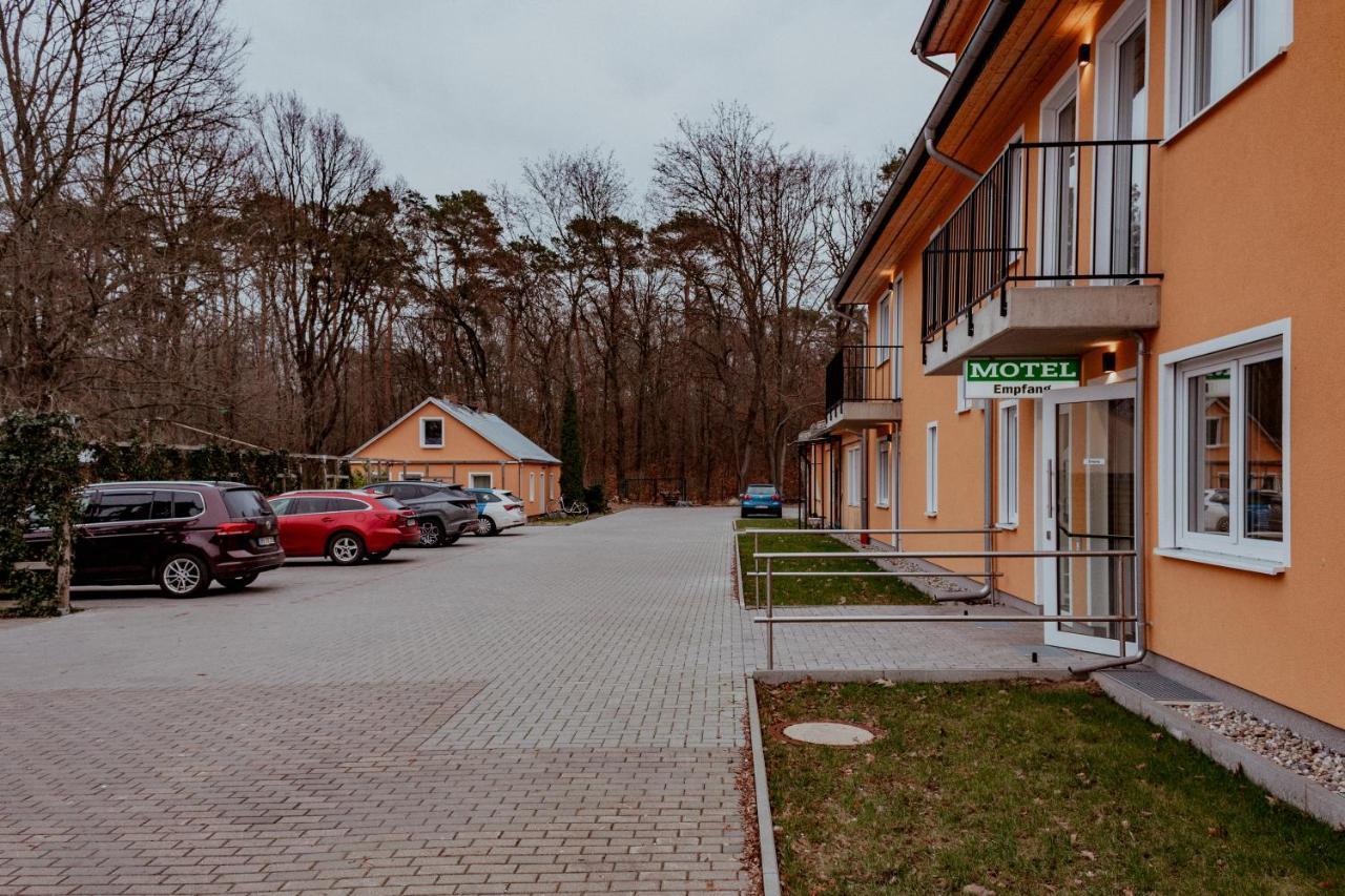 Motel Zur Dachsbaude Wandlitz Eksteriør bilde